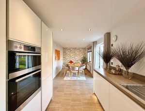 Photo 15- click for photo gallery